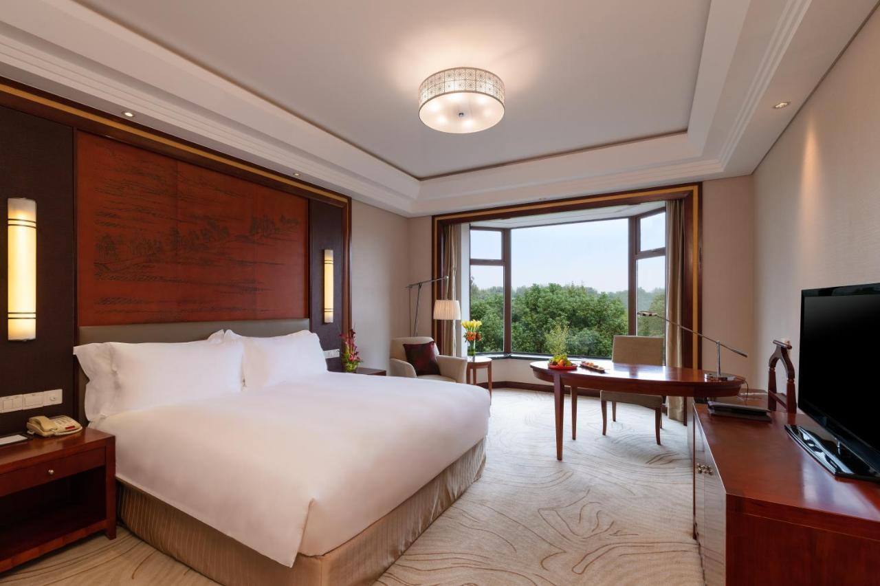 Sofitel Westlake - Few Steps To West Lake, With Panoramic View Terrace Отель Ханчжоу