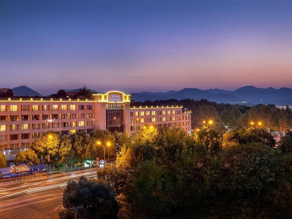 Sofitel Westlake - Few Steps To West Lake, With Panoramic View Terrace