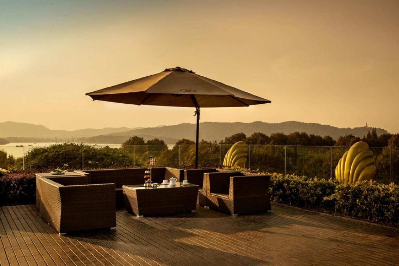 Sofitel Westlake - Few Steps To West Lake, With Panoramic View Terrace 5* Hangzhou