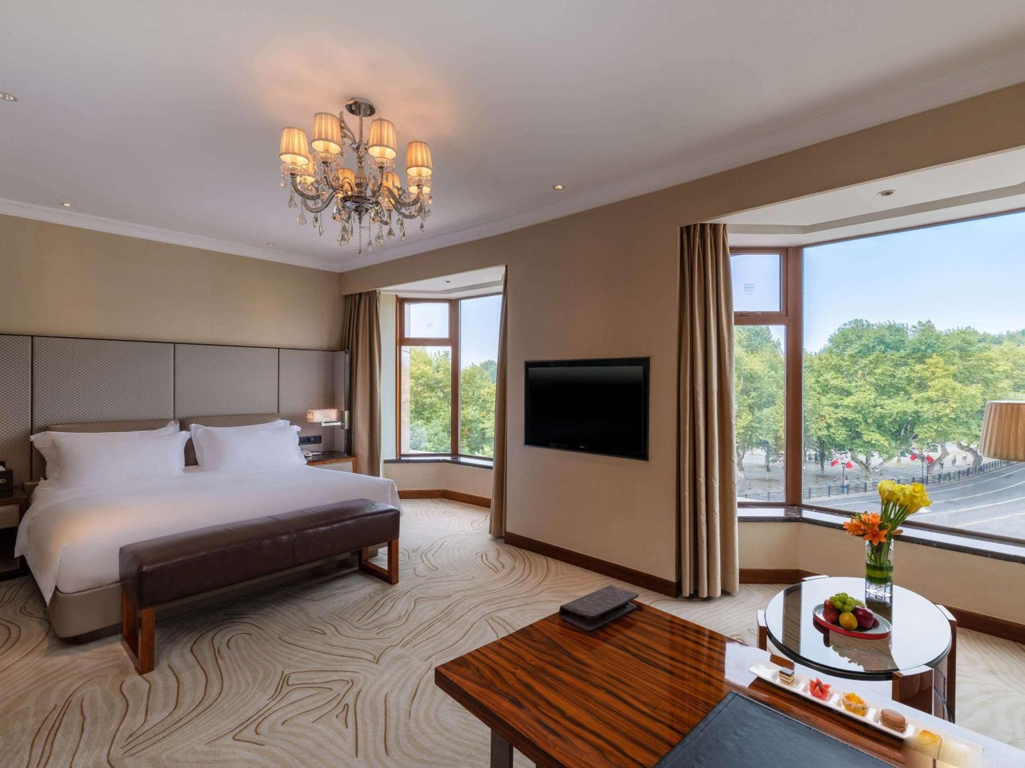 Hotel Sofitel Westlake - Few Steps To West Lake, With Panoramic View Terrace